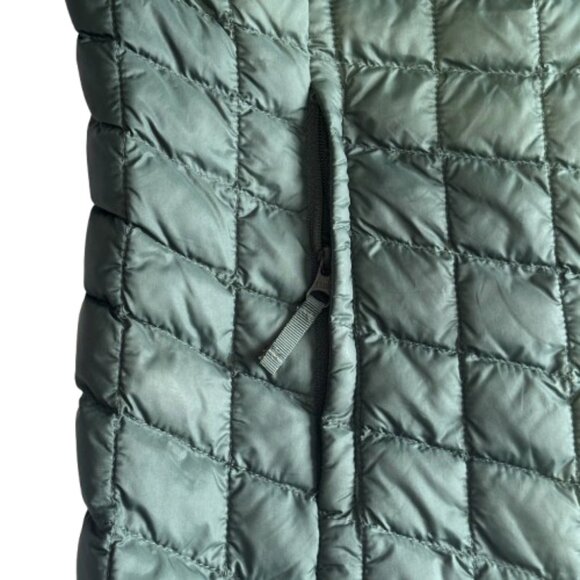 💚 The North Face Eco Thermoball Dark Green Quilted Jacket 💚 - Picture 3 of 8